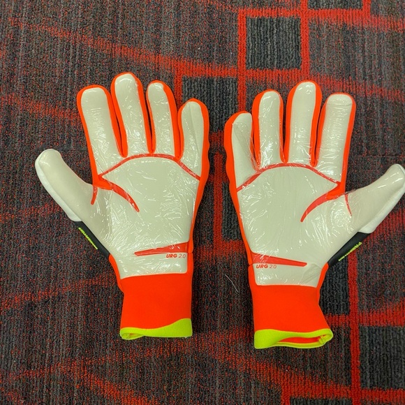 Predator GL Pro FS Goalkeeper Gloves - Picture 3 of 5